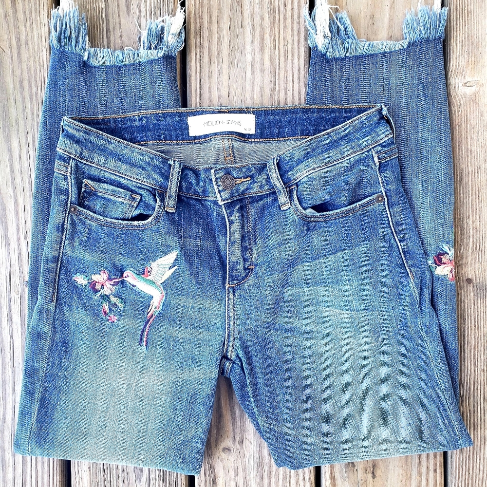 Buckle! Hummingbird Flower Embroidered Blue Raw Hem Cotton Jeans! - Picture 2 of 11